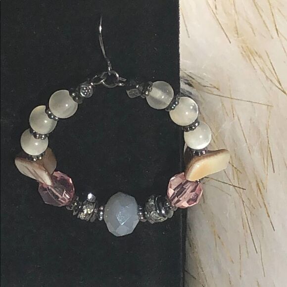 LIFESTYLE STUDIOS Beaded Hoop Fishhook - Picture 2 of 4